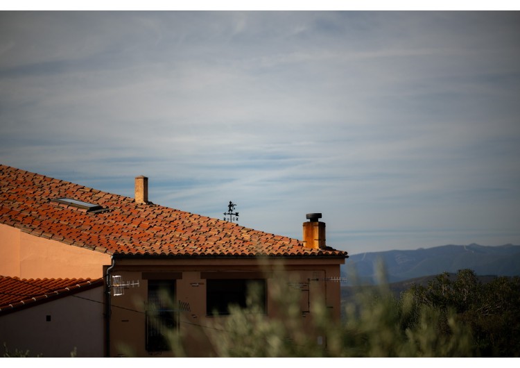 Veletas.es: Durabilidad, Diseño y Cómo Instalar tu Veleta de Viento (Guía Rápida)
